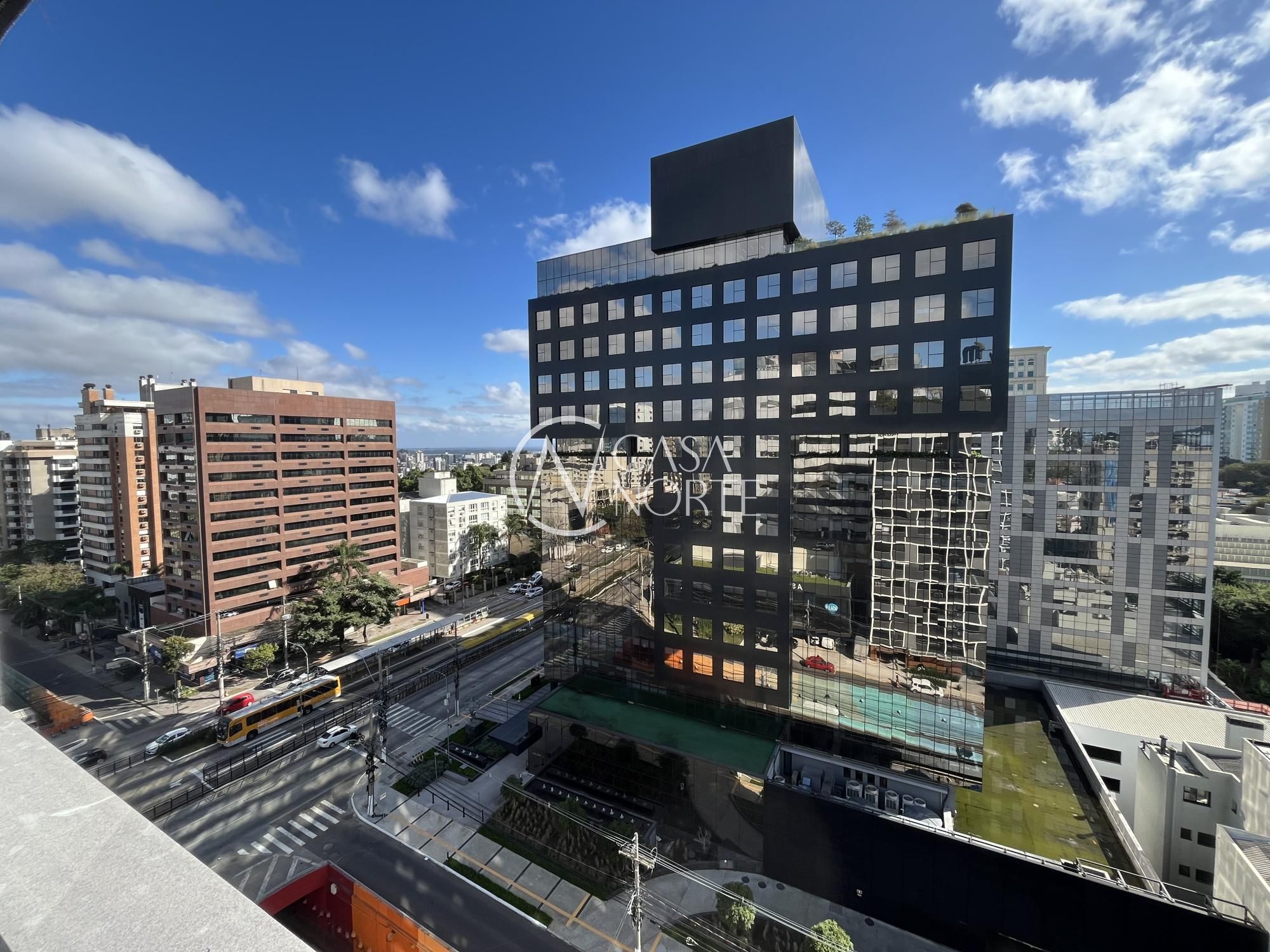 Apartamento à venda com 1 quarto, 28m², 1 vaga, Anita Garibaldi no bairro Boa Vista em Porto Alegre