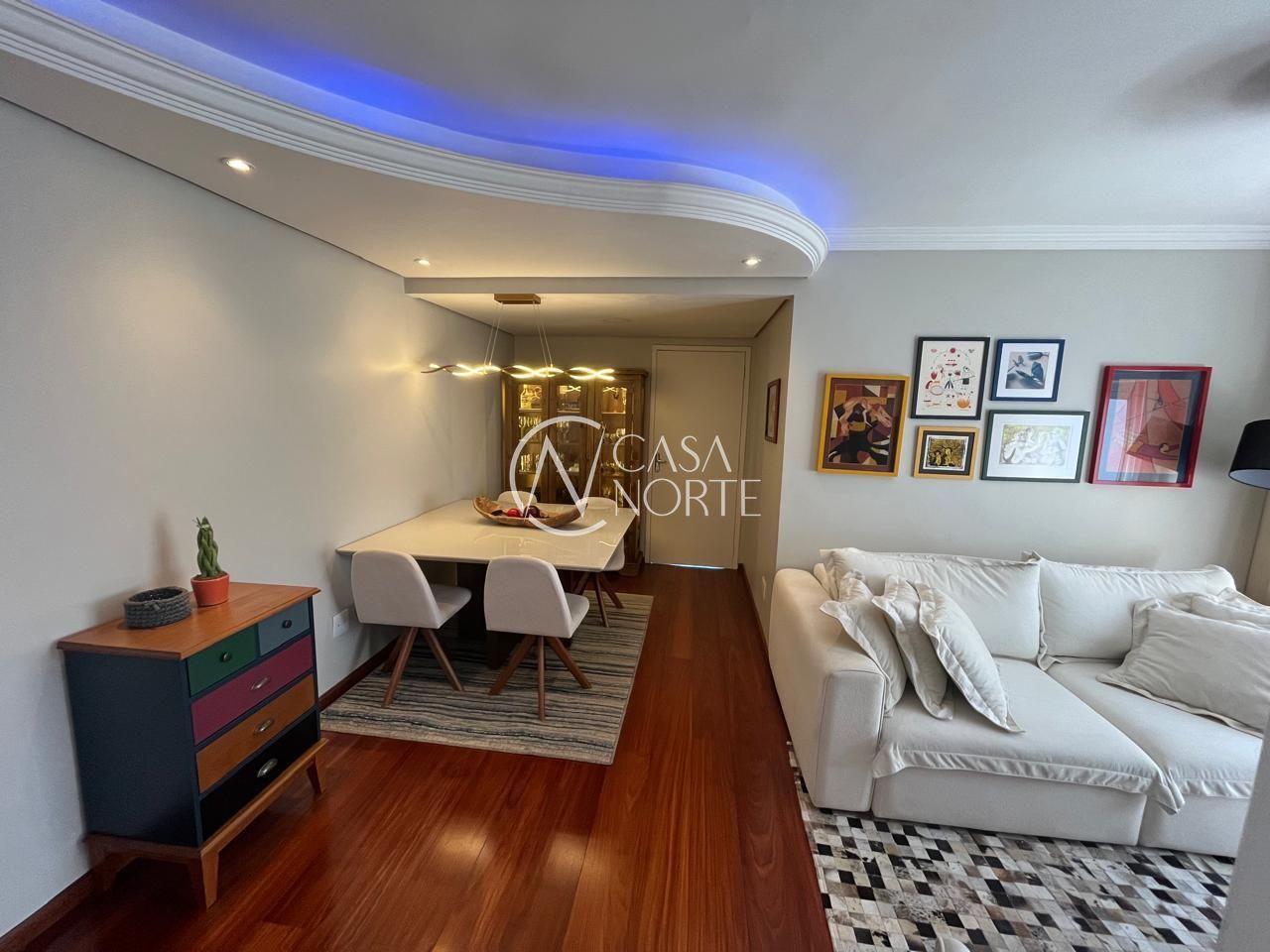 Apartamento à venda com 2 quartos, 71m², 1 vaga, Rua Veador Porto no bairro Santana em Porto Alegre