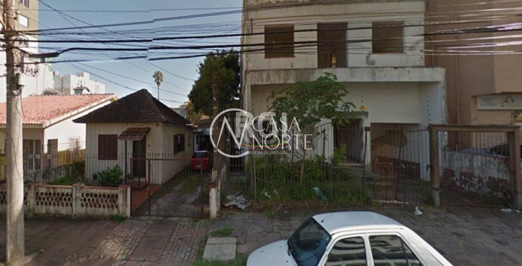 Terreno à venda  com 300m², Rua General Pedro Bittencourt no bairro Passo da Areia em Porto Alegre