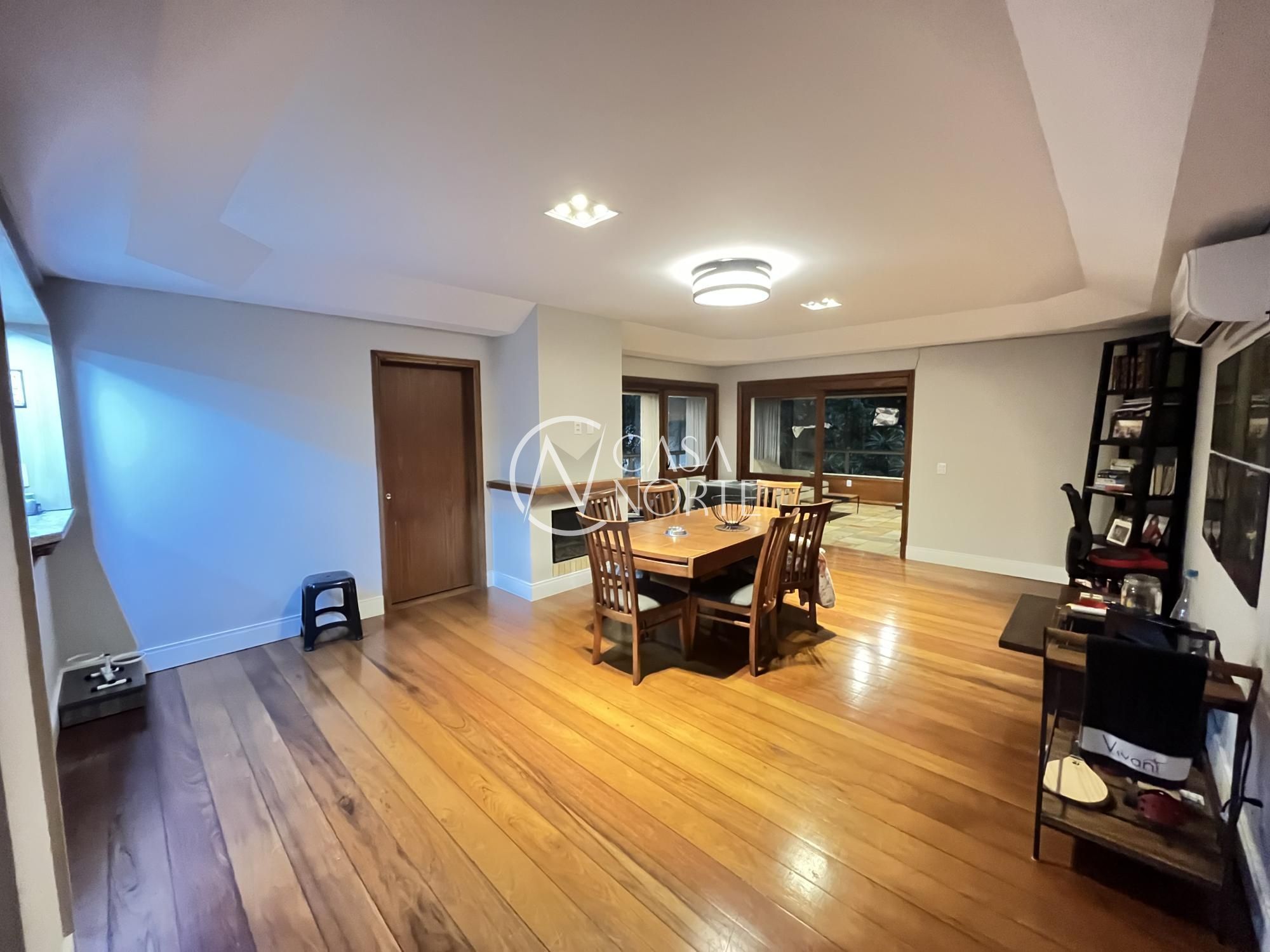 Apartamento à venda com 2 quartos, 173m², 1 suíte, 2 vagas, Rua Vicente da Fontoura no bairro Rio Branco em Porto Alegre