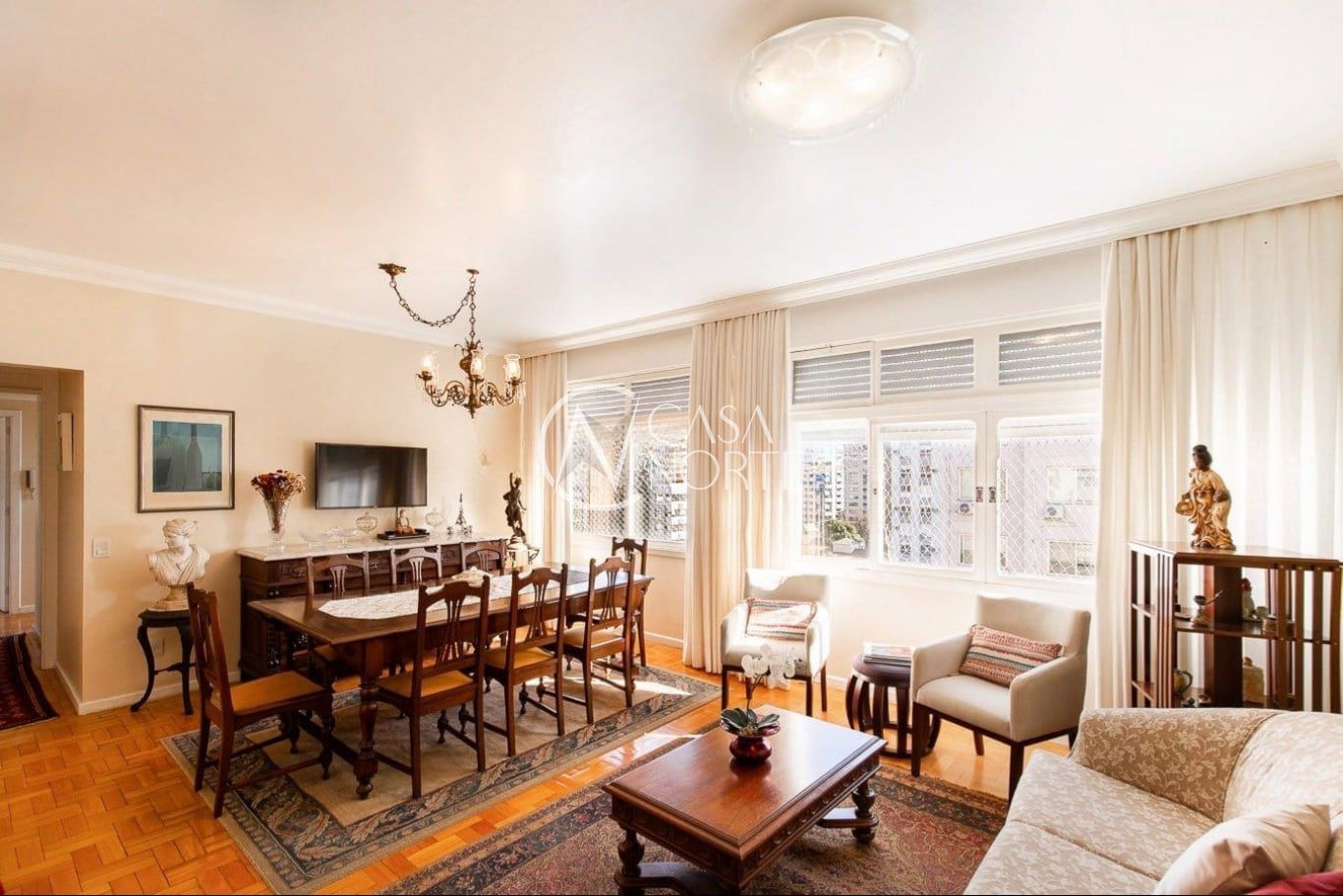 Apartamento à venda com 3 quartos, 114m², 1 vaga, Rua Mostardeiro no bairro Moinhos de Vento em Porto Alegre