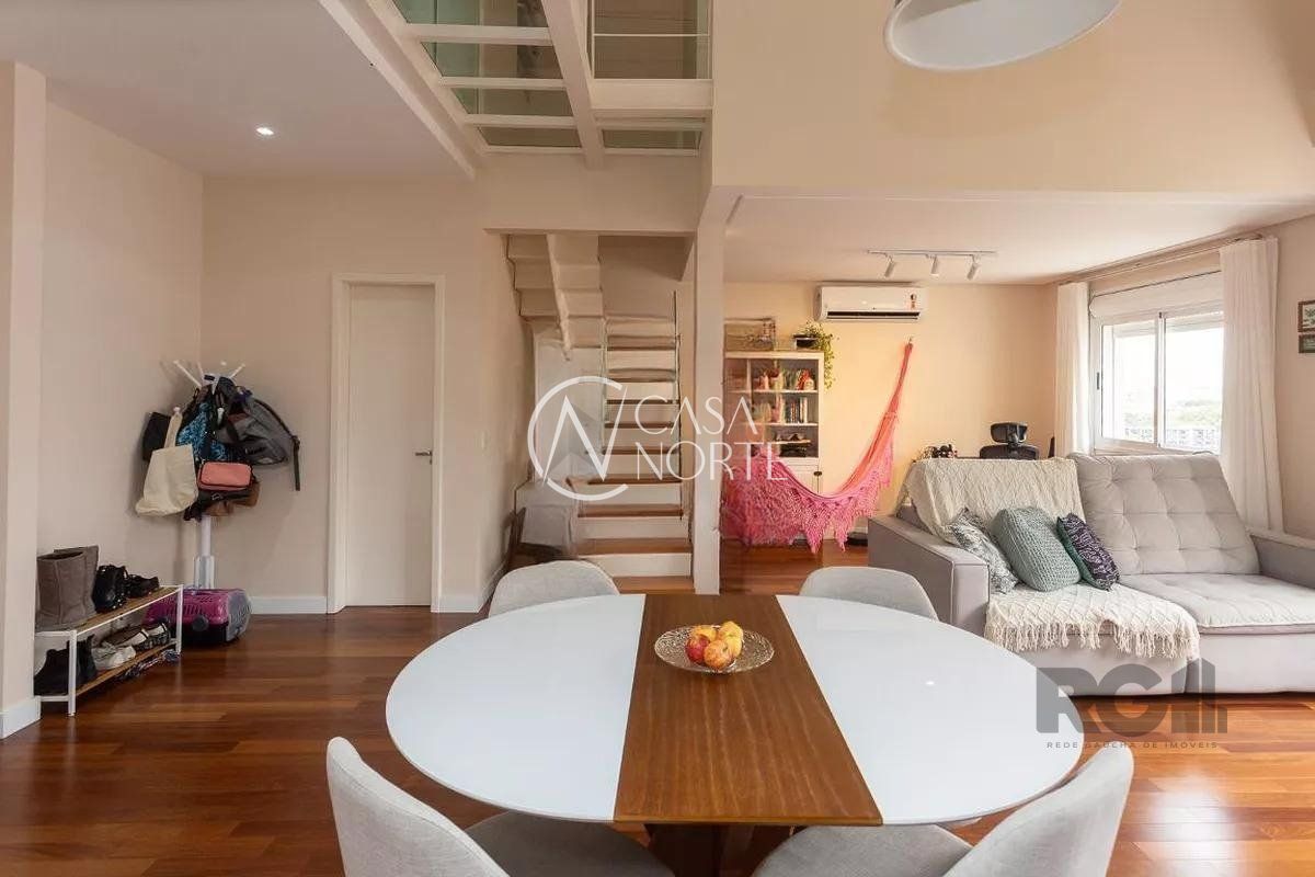 Duplex à venda com 1 quarto, 77m², 1 suíte, 1 vaga, Rua Jaraguá no bairro Bela Vista em Porto Alegre