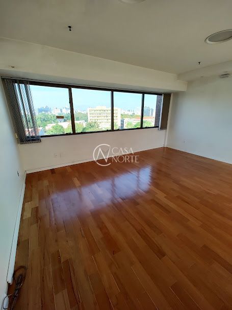 Sala Comercial à venda com 1 quarto, 48m², 1 vaga, Avenida Osvaldo Aranha no bairro Bom Fim em Porto Alegre