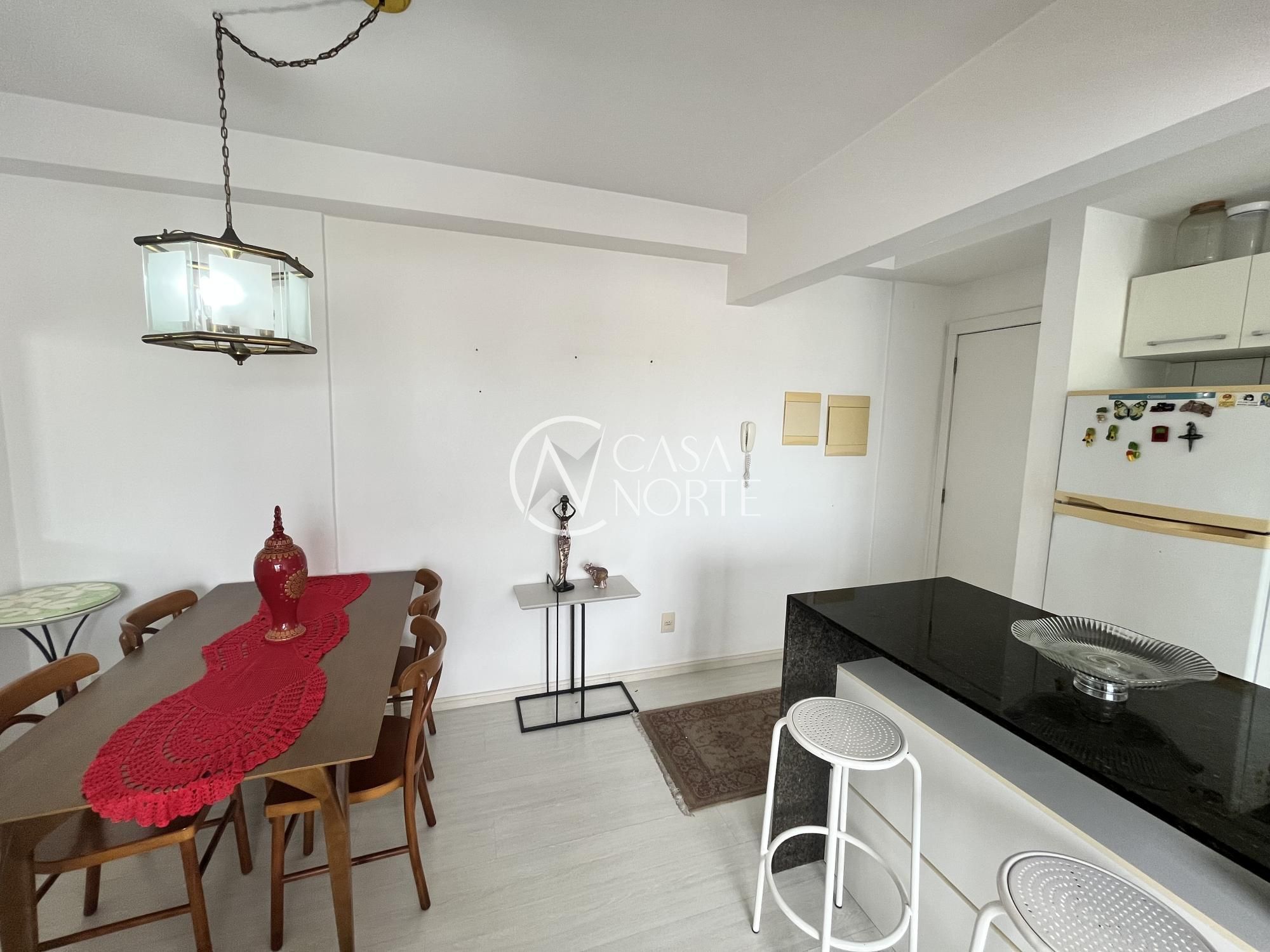 Apartamento à venda com 2 quartos, 55m², 1 suíte, 1 vaga, Travessa Alexandrino de Alencar no bairro Azenha em Porto Alegre