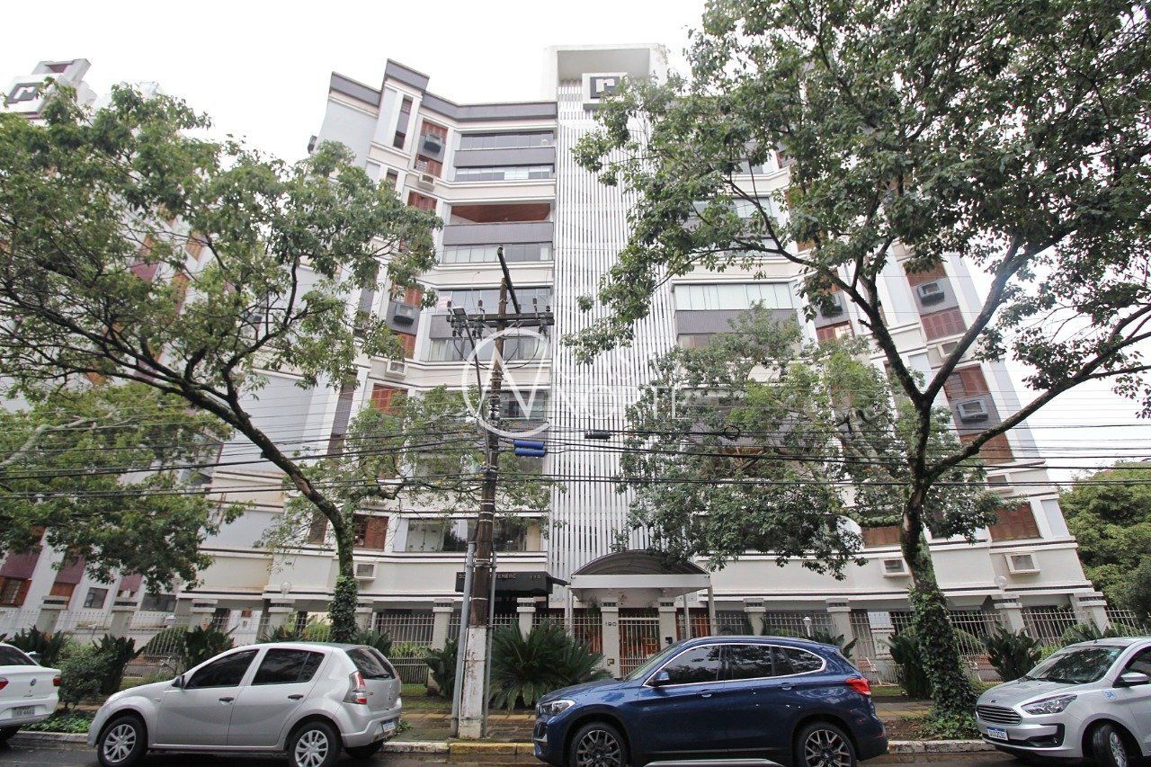 Apartamento à venda com 4 quartos, 159m², 4 suítes, 2 vagas, Avenida Francisco Petuco no bairro Boa Vista em Porto Alegre