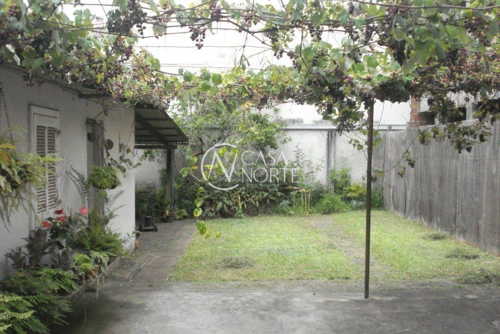 Terreno à venda  com 359m², Rua Portugal no bairro São João em Porto Alegre