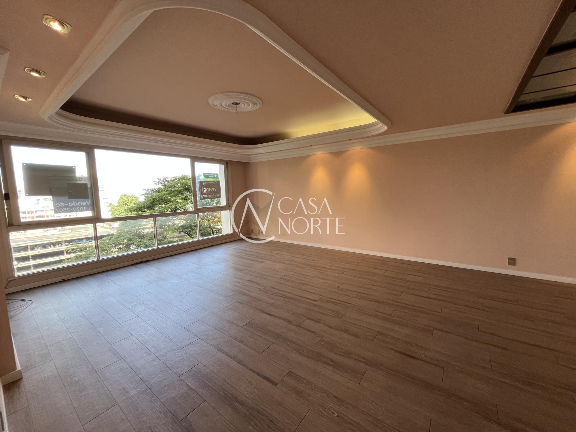 Apartamento à venda com 3 quartos, 190m², 1 suíte, 1 vaga, Rua Duque de Caxias no bairro Centro Histórico em Porto Alegre