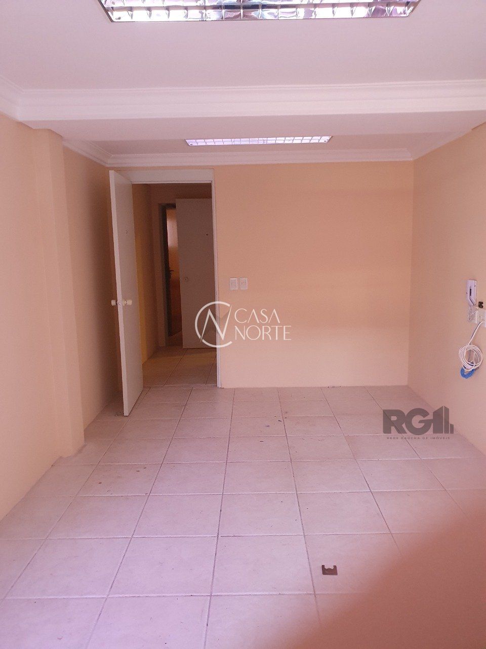 Sala Comercial à venda , 31m², Avenida Ijui no bairro Petrópolis em Porto Alegre