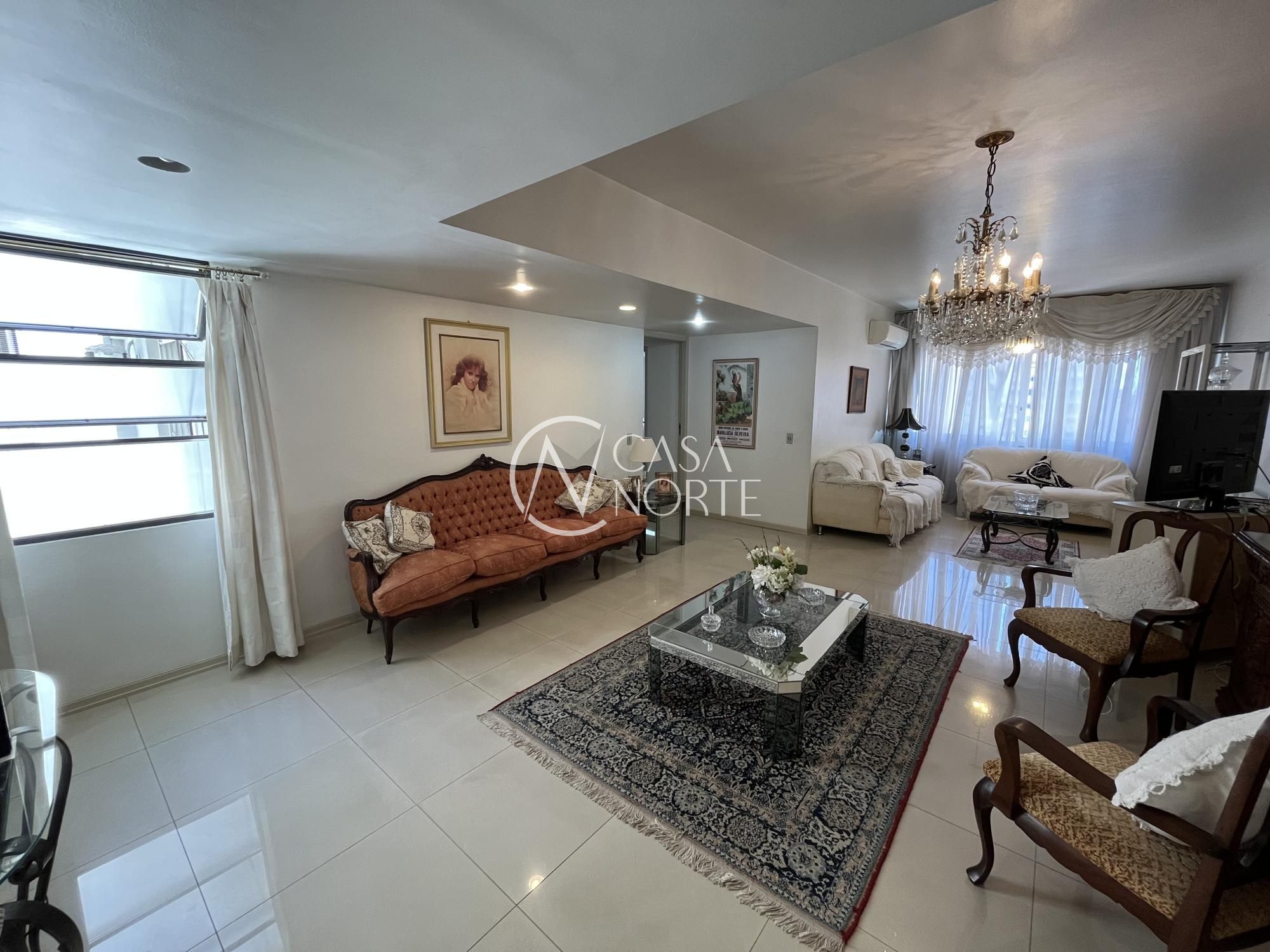 Apartamento à venda com 3 quartos, 190m², 1 suíte, 1 vaga, Rua Duque de Caxias no bairro Centro Histórico em Porto Alegre