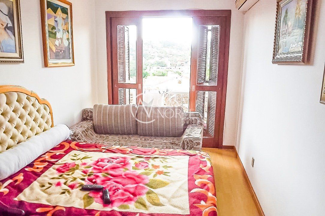Cobertura à venda com 3 quartos, 203m², 1 vaga, Rua Erechim no bairro Nonoai em Porto Alegre