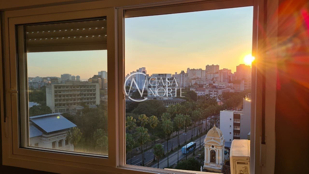 Apartamento à venda com 3 quartos, 80m², 1 suíte, Avenida Osvaldo Aranha no bairro Bom Fim em Porto Alegre