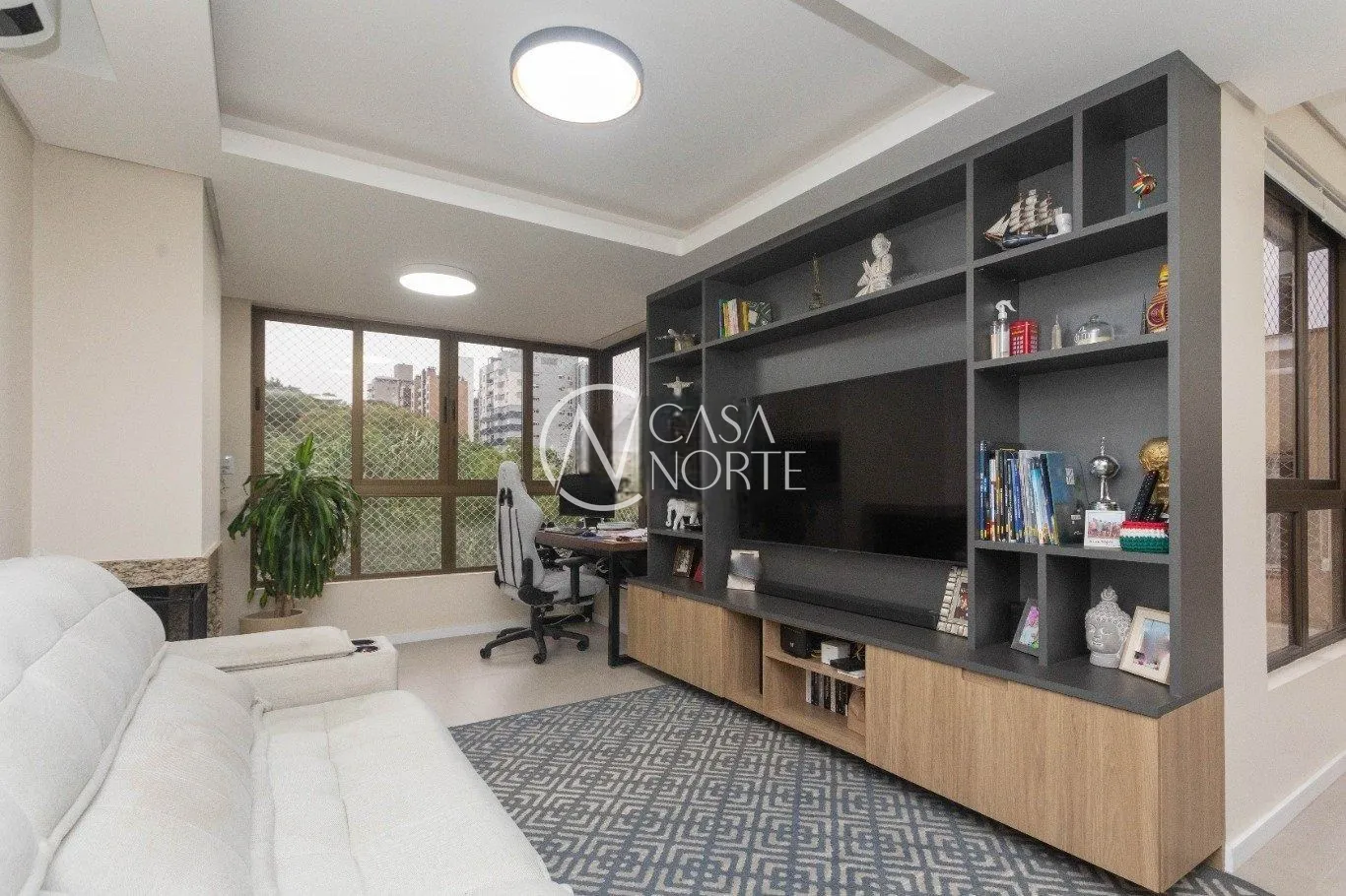 Apartamento à venda com 3 quartos, 104m², 1 suíte, 1 vaga, Rua Anita Garibaldi no bairro Boa Vista em Porto Alegre
