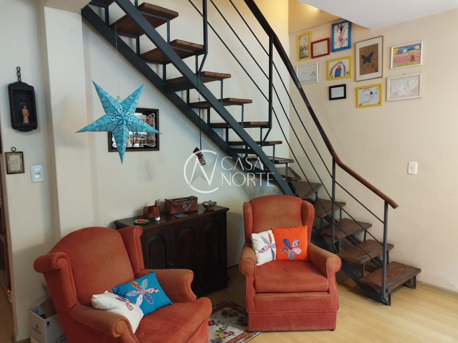 Casa à venda com 2 quartos, 96m², Rua Lobo da Costa no bairro Azenha em Porto Alegre