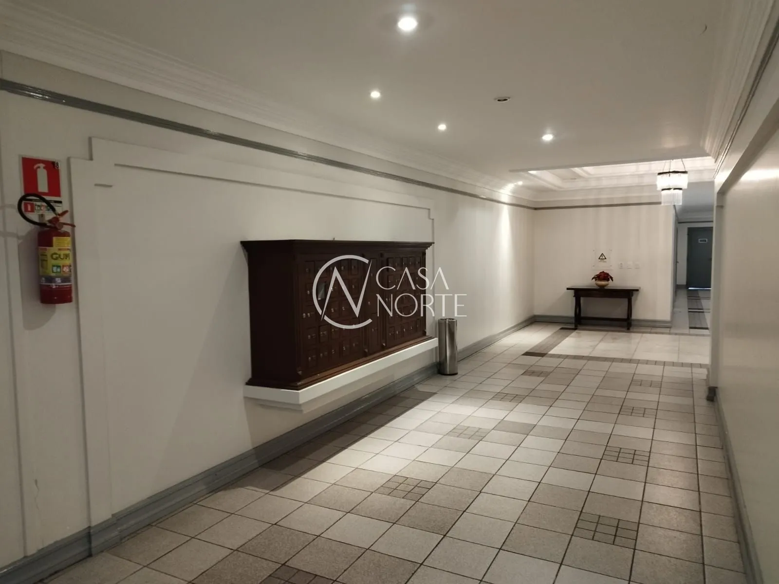 Apartamento à venda com 2 quartos, 78m², 2 vagas, Avenida Independência no bairro Independência em Porto Alegre