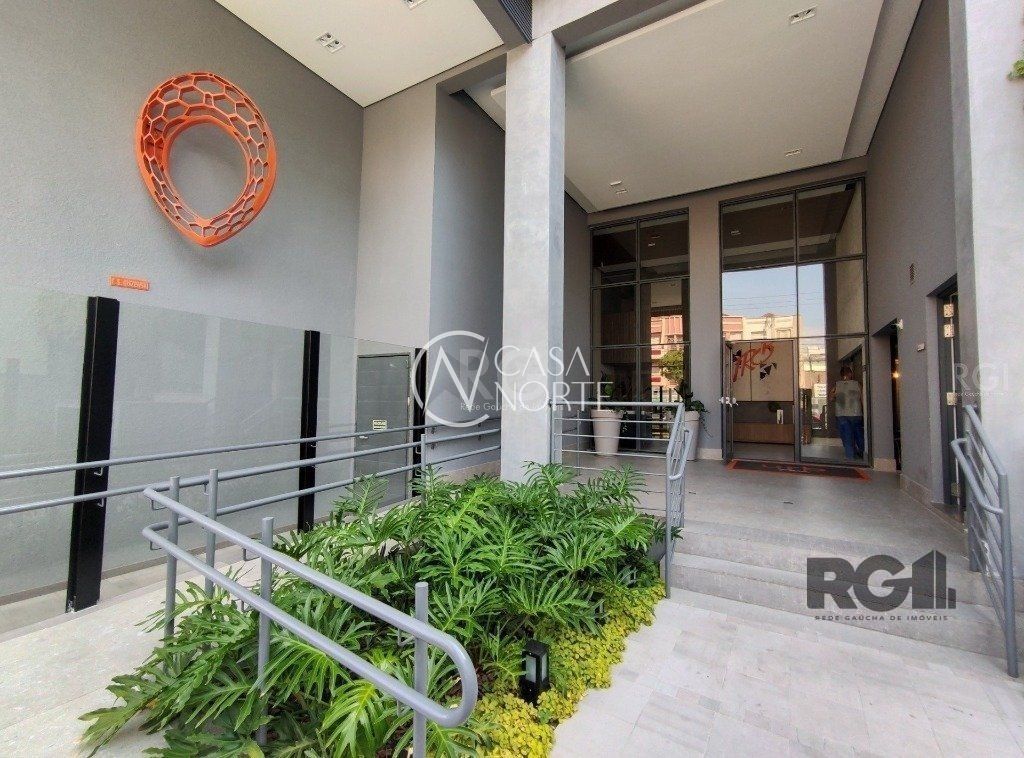 Apartamento à venda com 2 quartos, 81m², 1 suíte, 1 vaga, Rua Santana no bairro Farroupilha em Porto Alegre