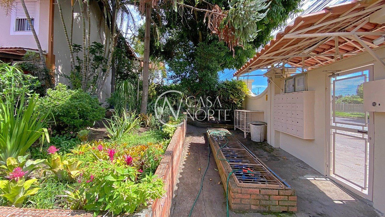 Sobrado à venda com 2 quartos, 86m², 1 suíte, 1 vaga, Avenida Juca Batista no bairro Hípica em Porto Alegre