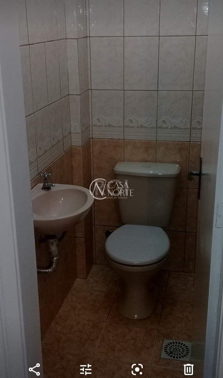 Apartamento à venda com 3 quartos, 74m², 1 suíte, 1 vaga, Rua Monsenhor Veras no bairro Santana em Porto Alegre