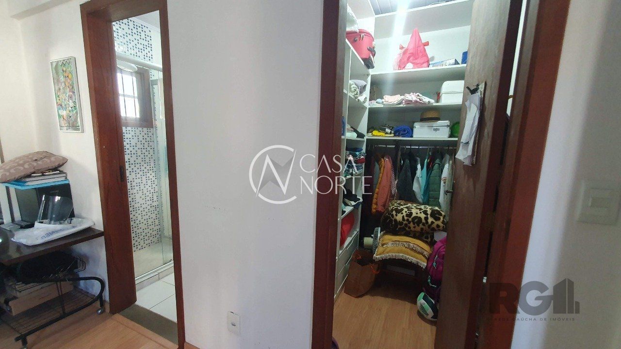 Casa à venda com 3 quartos, 125m², 1 suíte, 2 vagas, Rua São Simão no bairro Bom Jesus em Porto Alegre