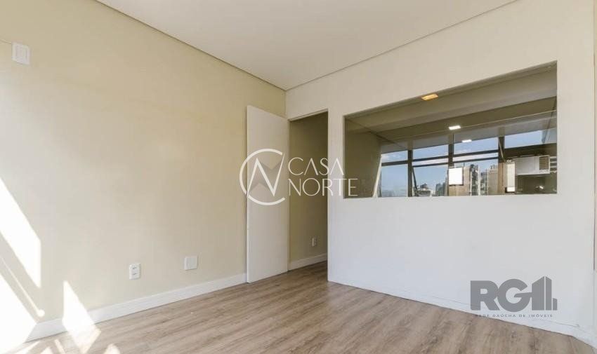 Sala Comercial à venda com 1 quarto, 37m², Avenida Taquara no bairro Petrópolis em Porto Alegre