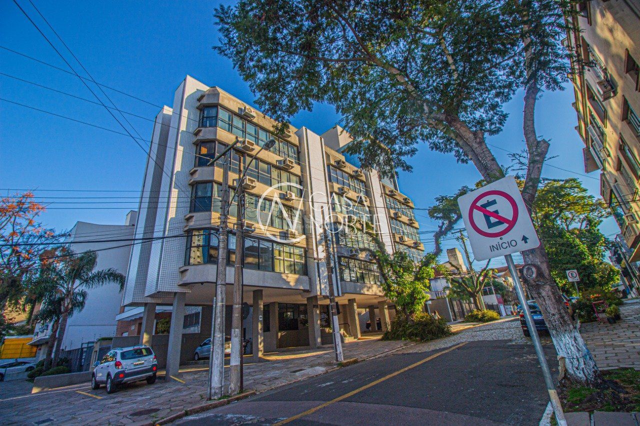 Sala Comercial à venda com 1 quarto, 48m², 2 vagas, Avenida Taquara no bairro Petrópolis em Porto Alegre
