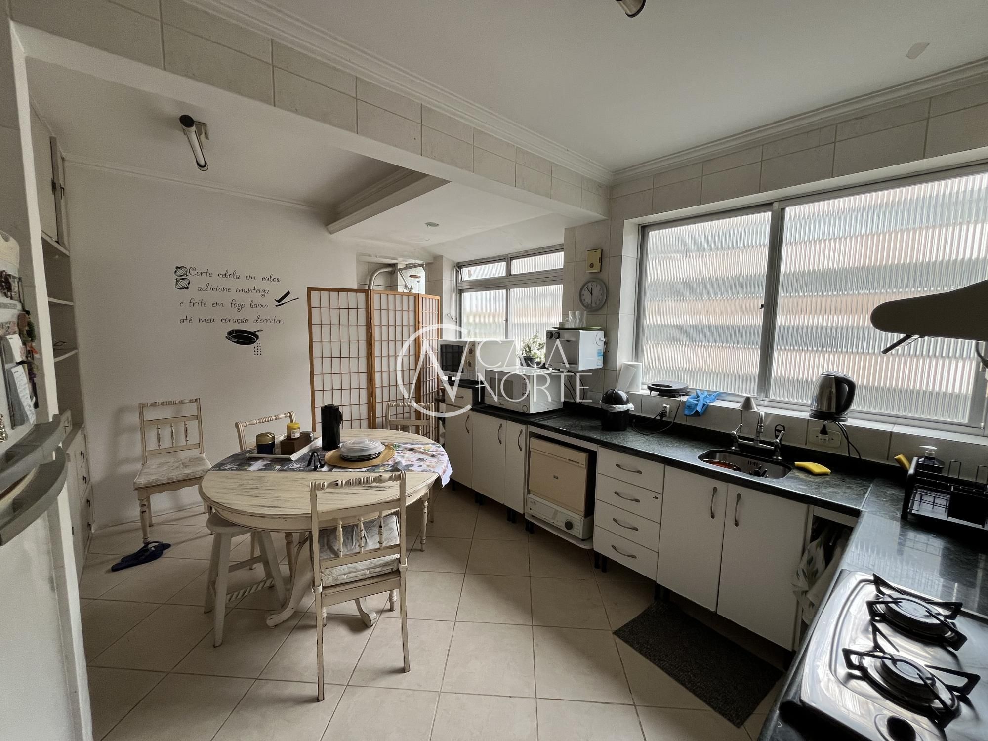 Apartamento à venda com 2 quartos, 168m², 1 suíte, 1 vaga, Avenida Getúlio Vargas no bairro Menino Deus em Porto Alegre