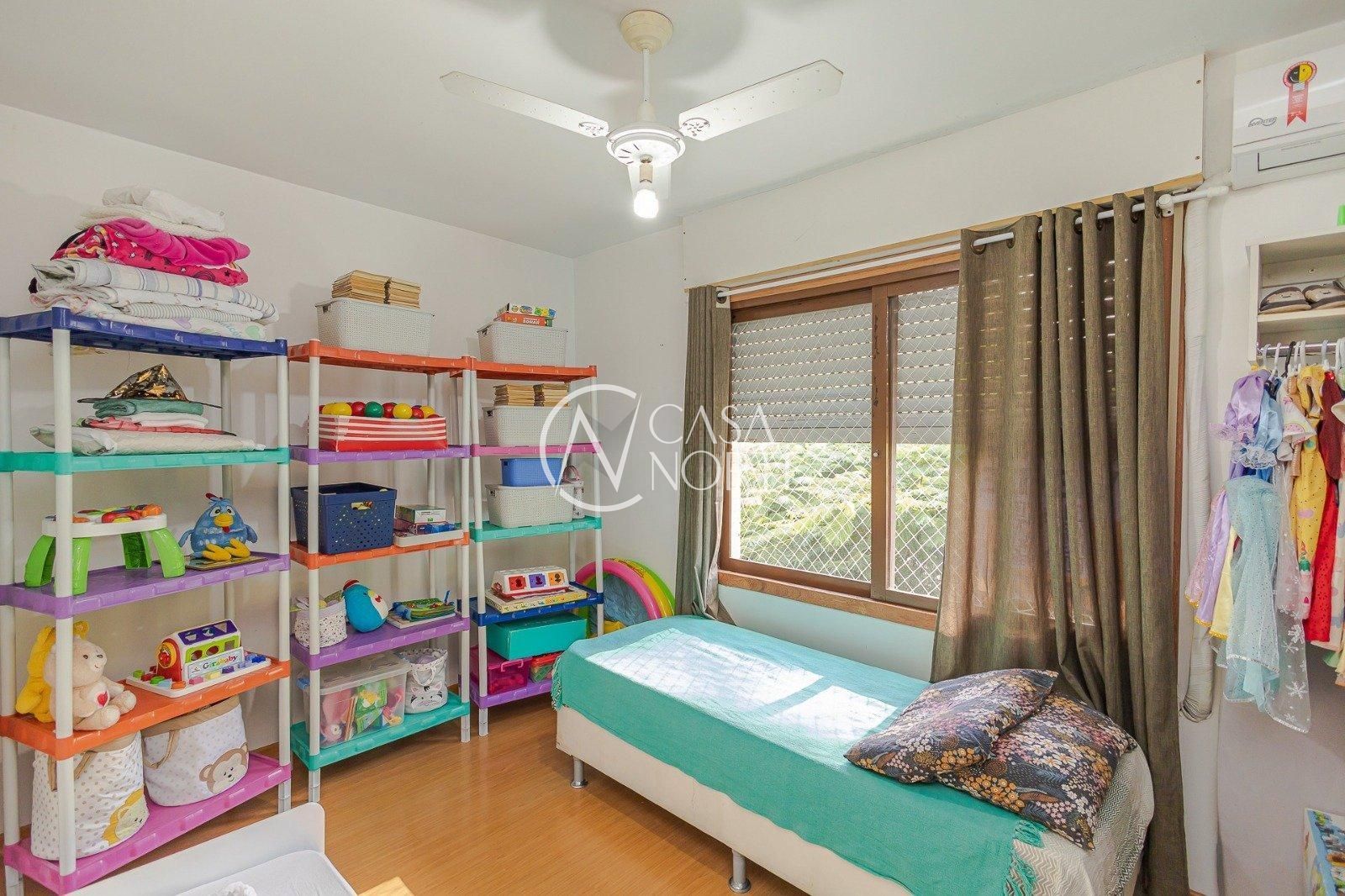 Cobertura à venda com 4 quartos, 201m², 1 suíte, 1 vaga, Rua Portugal no bairro São João em Porto Alegre