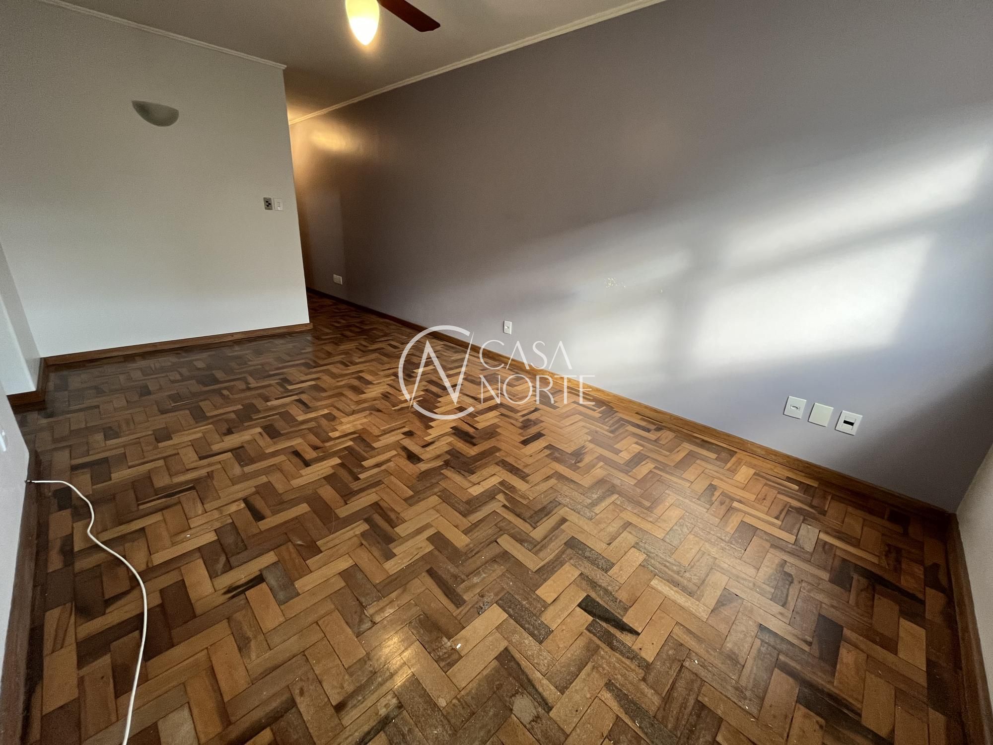 Apartamento à venda com 2 quartos, 91m², 1 vaga, Rua Rafael Saadi no bairro Menino Deus em Porto Alegre