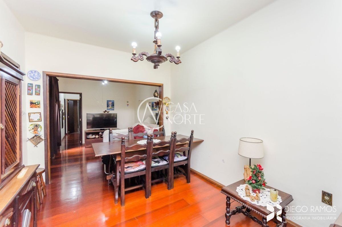 Apartamento à venda com 3 quartos, 91m², 1 suíte, Rua Jacinto Gomes no bairro Santana em Porto Alegre