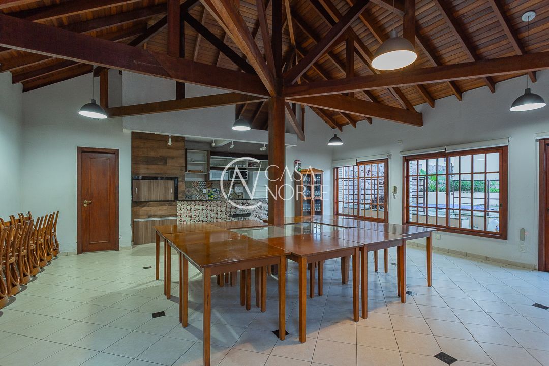 Casa de Condomínio à venda com 3 quartos, 140m², 1 suíte, 2 vagas, Rua Hipólito da Costa no bairro Santa Tereza em Porto Alegre