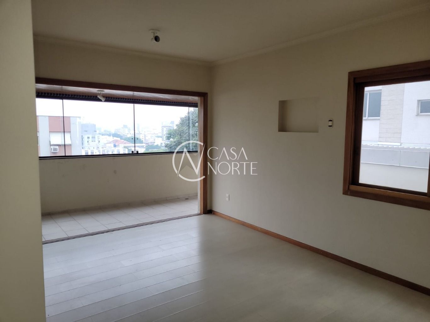 Apartamento à venda com 3 quartos, 100m², 1 suíte, 1 vaga, Rua Corte Real no bairro Petrópolis em Porto Alegre