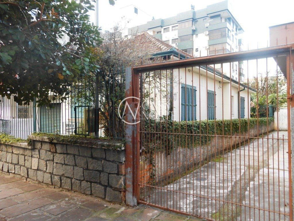 Terreno à venda  com 359m², Rua Portugal no bairro São João em Porto Alegre