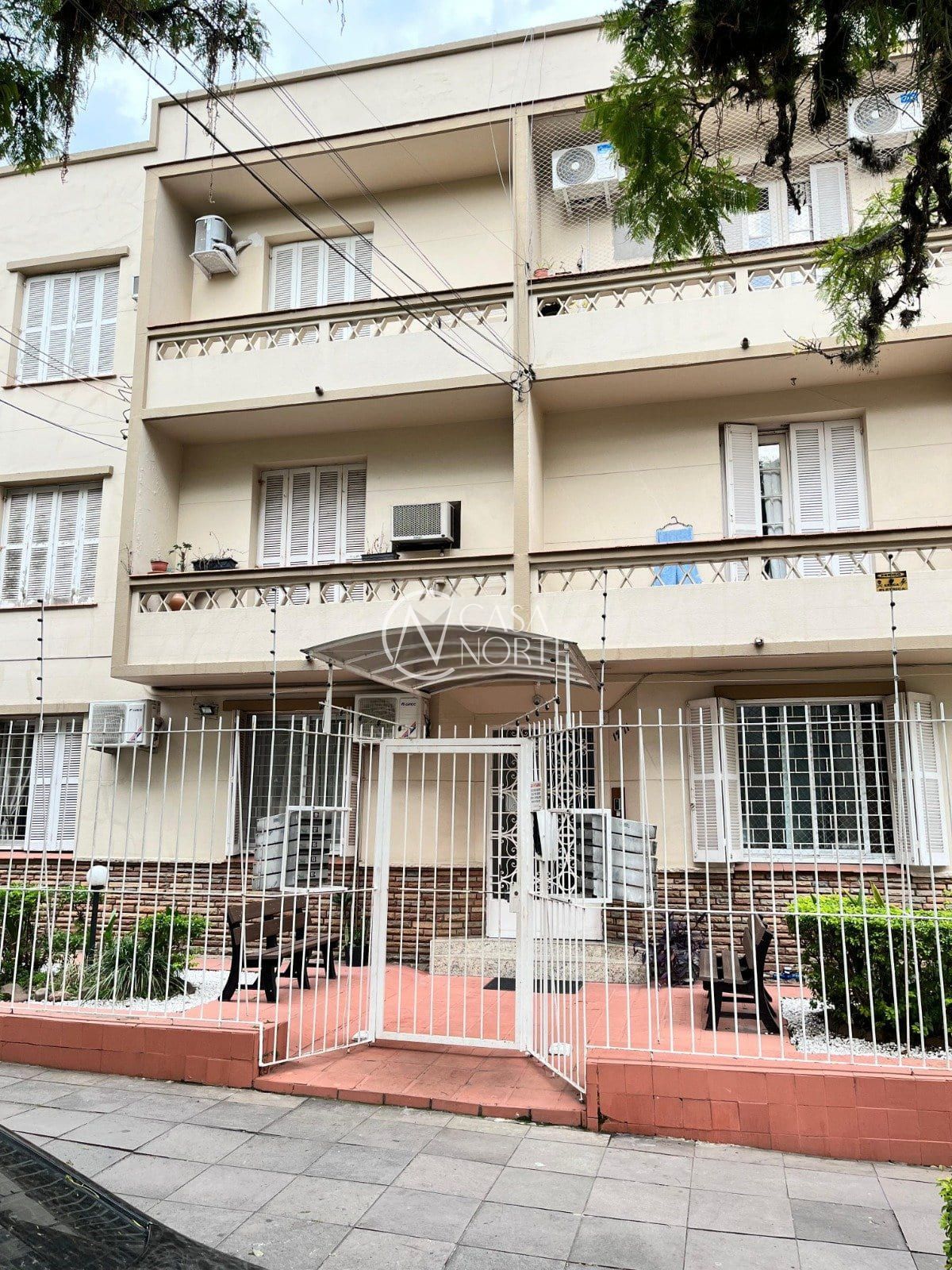 Apartamento à venda com 2 quartos, 60m², Rua Botafogo no bairro Menino Deus em Porto Alegre