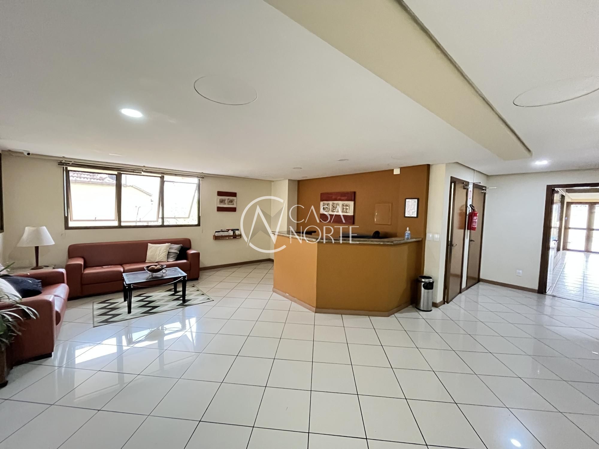 Apartamento à venda com 3 quartos, 80m², 1 suíte, 2 vagas, Rua Roque Calage no bairro Passo da Areia em Porto Alegre