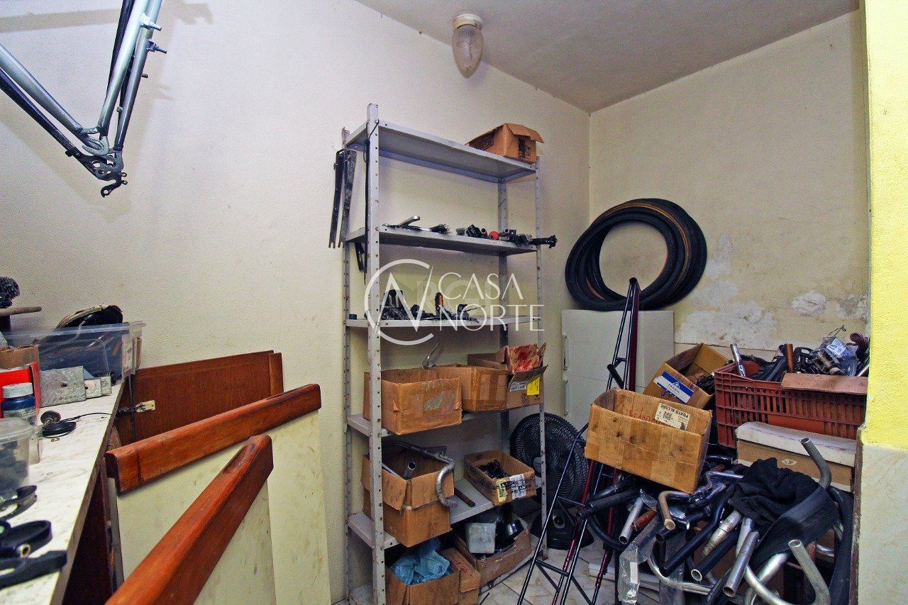 Casa à venda com 2 quartos, 85m², 1 vaga, Rua Lopo Gonçalves no bairro Cidade Baixa em Porto Alegre