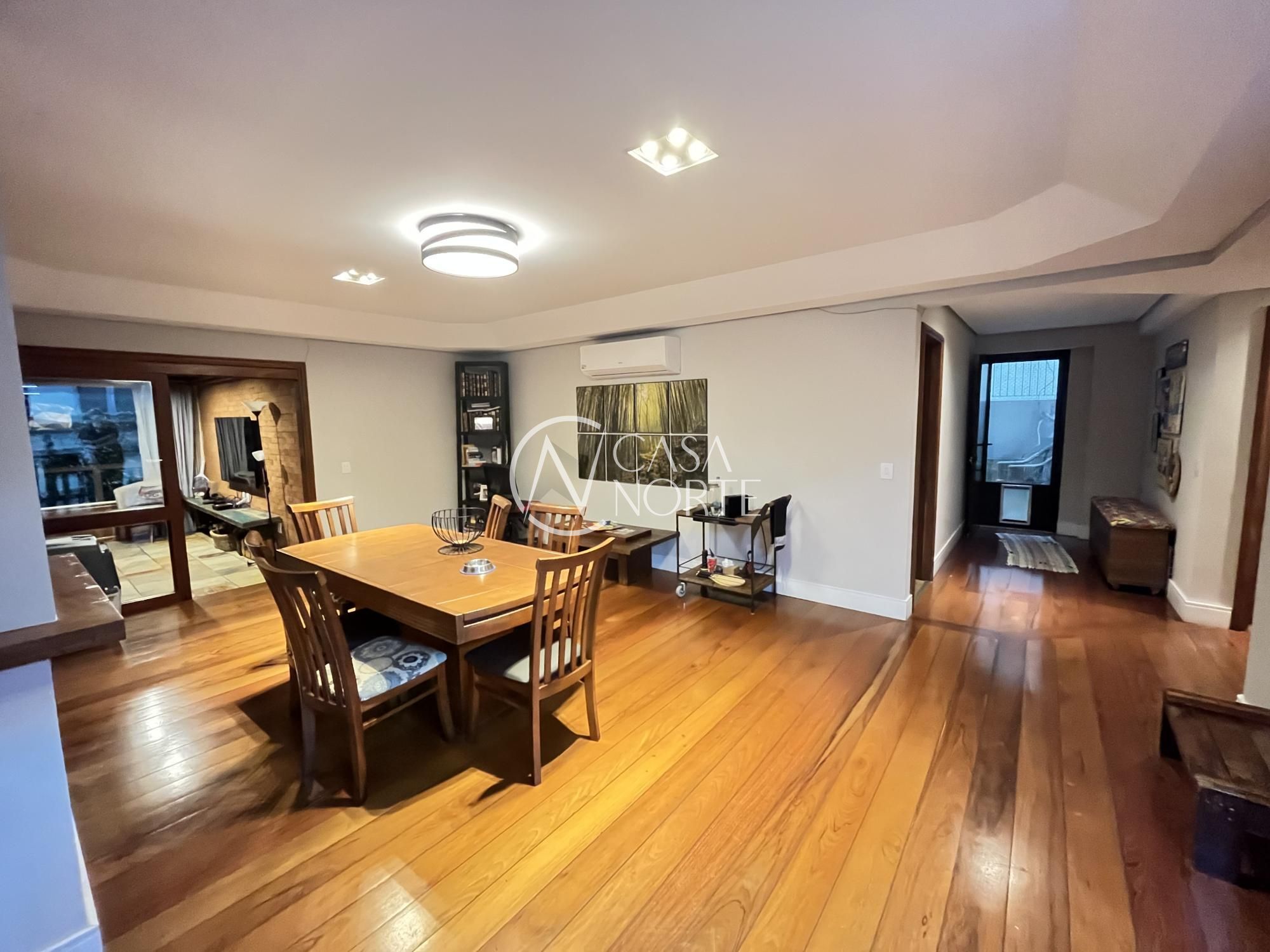 Apartamento à venda com 2 quartos, 173m², 1 suíte, 2 vagas, Rua Vicente da Fontoura no bairro Rio Branco em Porto Alegre