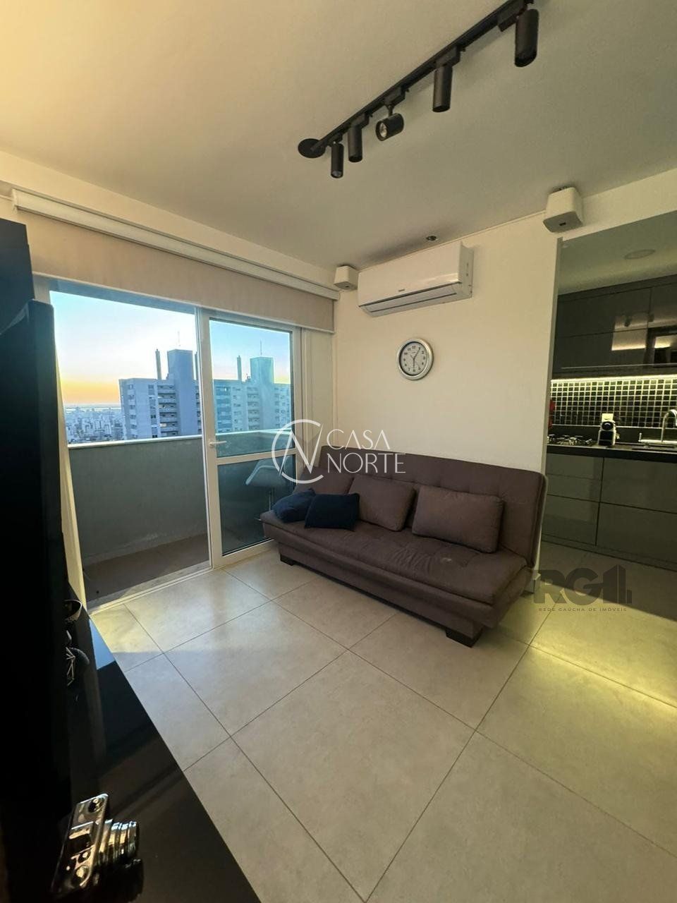 Apartamento à venda com 1 quarto, 51m², 1 suíte, 1 vaga, Rua Gutemberg no bairro Petrópolis em Porto Alegre