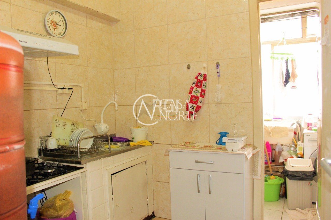 Apartamento à venda com 4 quartos, 84m², 1 suíte, Avenida Alberto Bins no bairro Centro Histórico em Porto Alegre