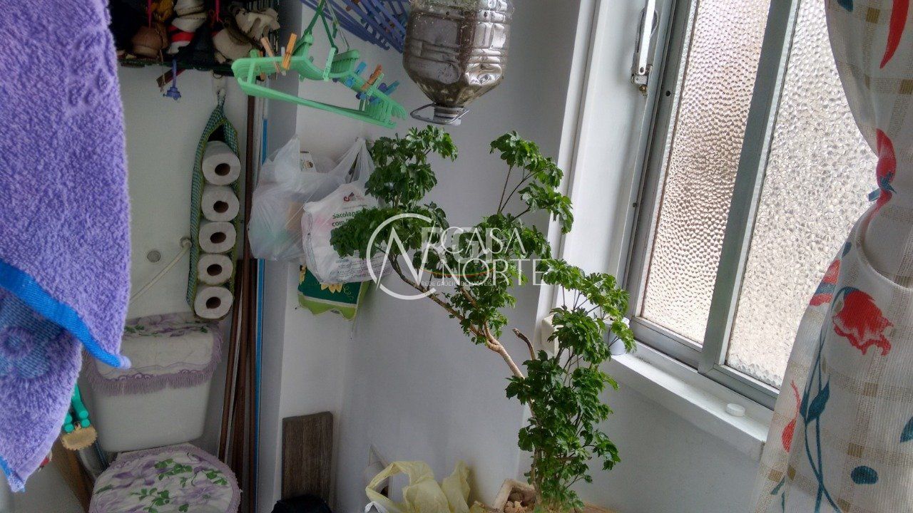 Apartamento à venda com 3 quartos, 70m², 1 vaga, Rua Padre Hildebrando no bairro Santa Maria Goretti em Porto Alegre