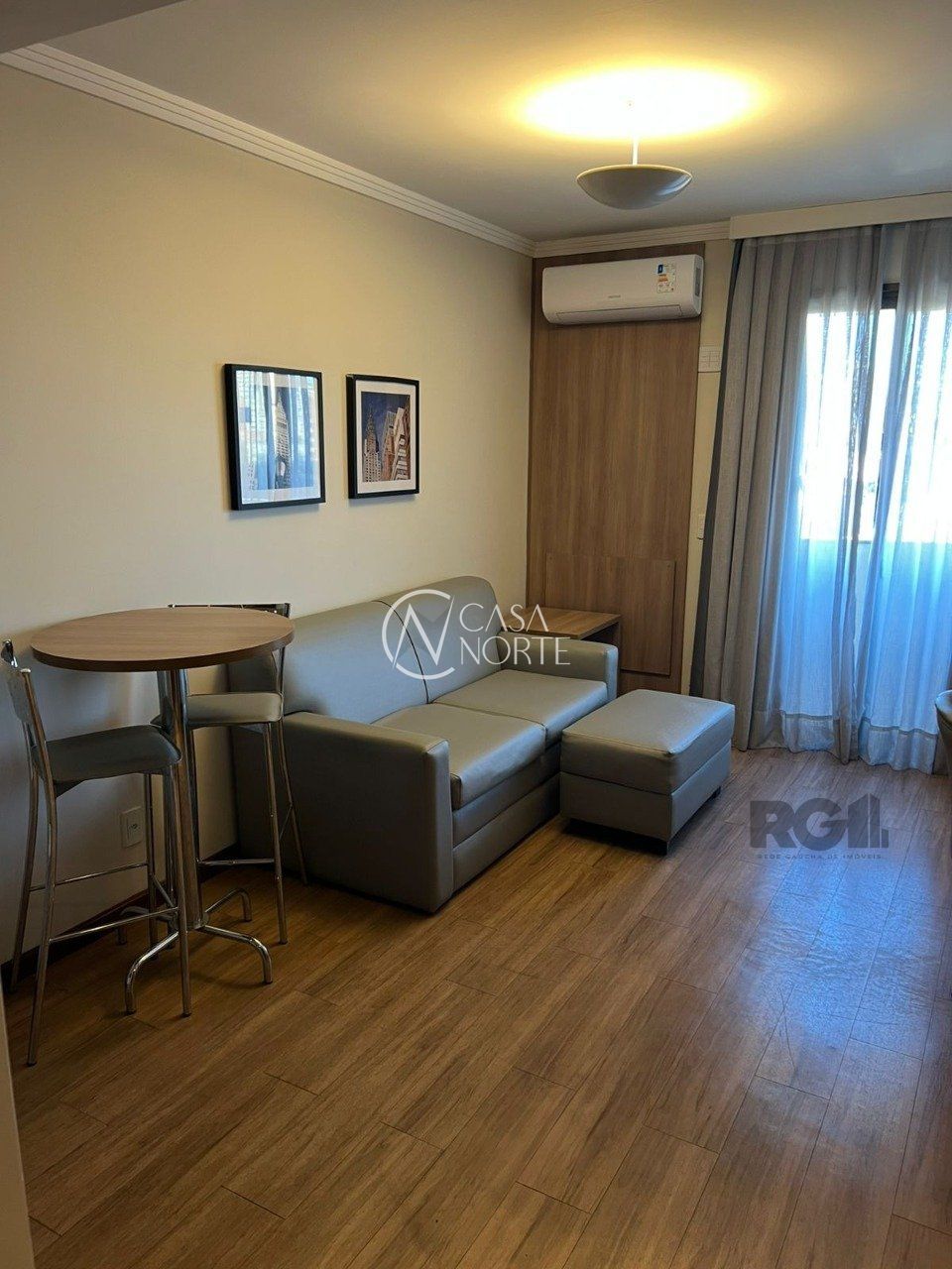 Loft à venda com 1 quarto, 37m², 1 suíte, 1 vaga, Avenida Borges de Medeiros no bairro Praia de Belas em Porto Alegre