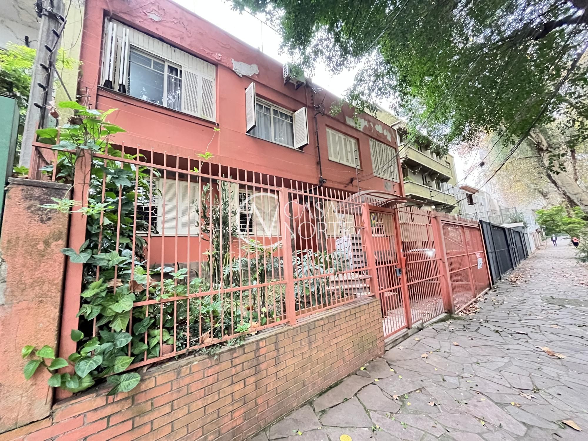Apartamento à venda com 2 quartos, 87m², 1 vaga, Avenida Caçapava no bairro Petrópolis em Porto Alegre