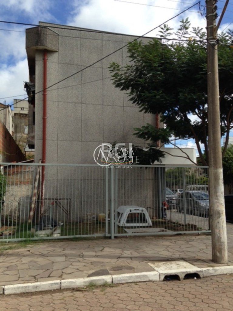 Prédio Comercial à venda , 300m², Rua Tasso Bolivar Dias Correa no bairro Menino Deus em Porto Alegre