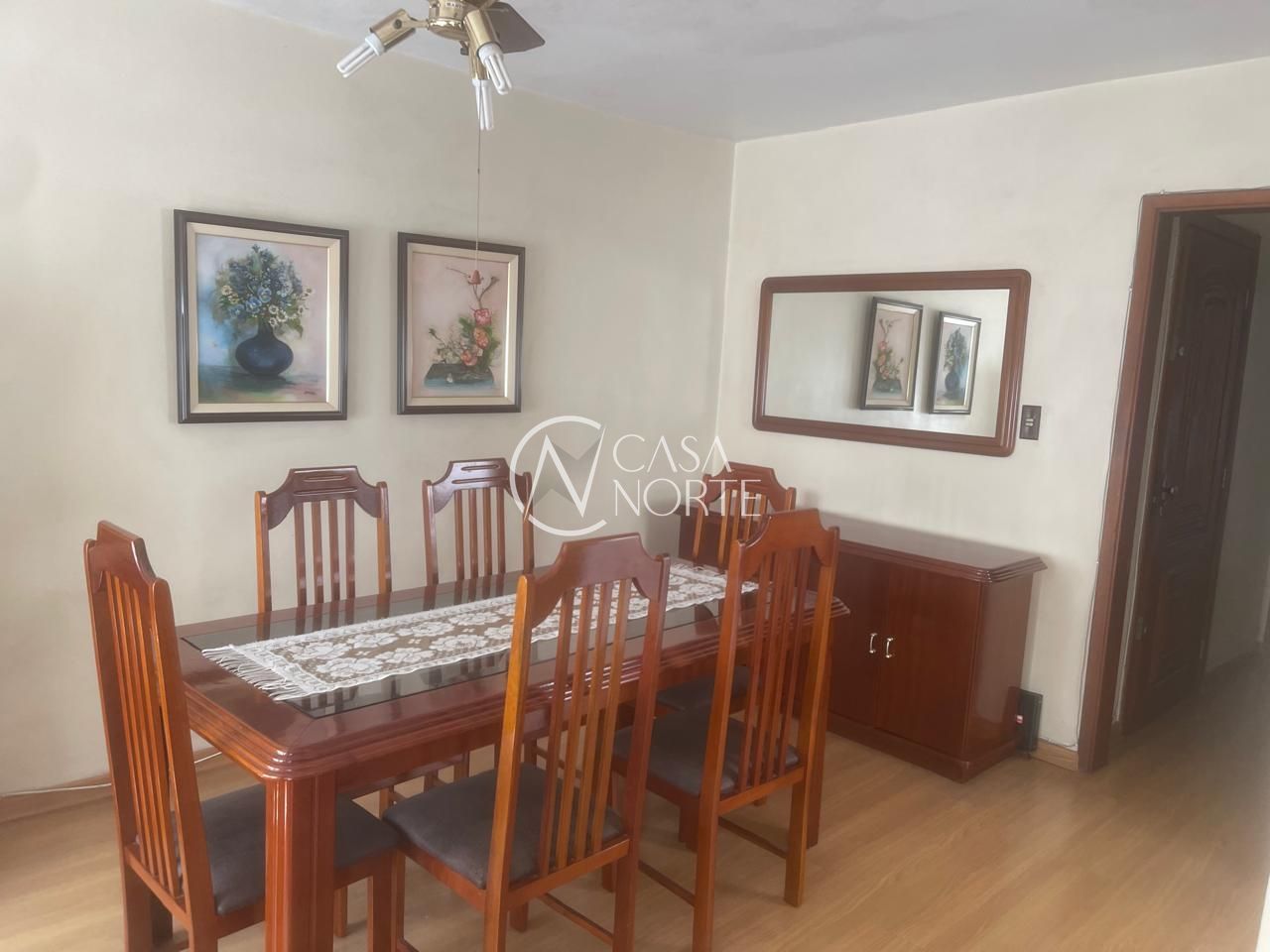 Apartamento à venda com 3 quartos, 101m², 1 vaga, Rua Mariante no bairro Rio Branco em Porto Alegre