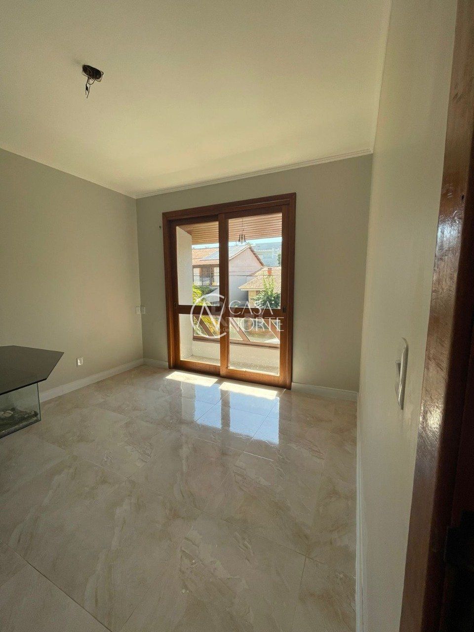 Casa de Condomínio à venda com 3 quartos, 150m², 3 suítes, 2 vagas, Rua Martim Afonso no bairro Santo Antônio em Porto Alegre