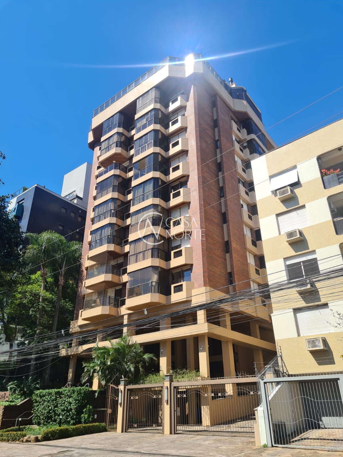 Apartamento à venda com 3 quartos, 189m², 1 suíte, 2 vagas, Rua Pedro Ivo no bairro Mont Serrat em Porto Alegre