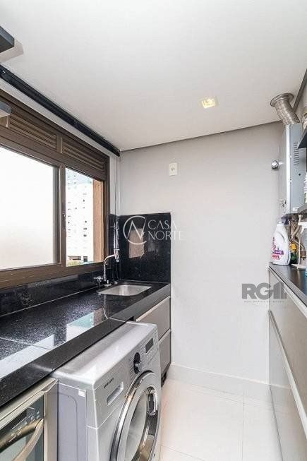 Apartamento à venda com 1 quarto, 68m², 1 suíte, 1 vaga, Rua Jari no bairro Passo da Areia em Porto Alegre