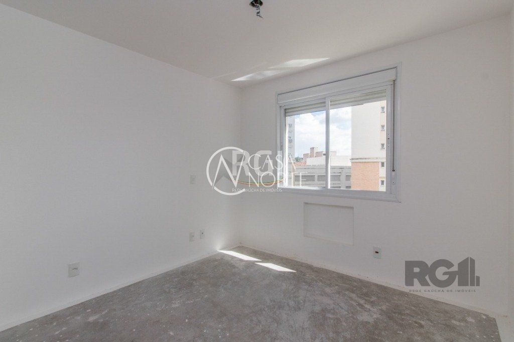 Apartamento à venda com 3 quartos, 82m², 1 suíte, 1 vaga, Rua Jari no bairro Passo da Areia em Porto Alegre