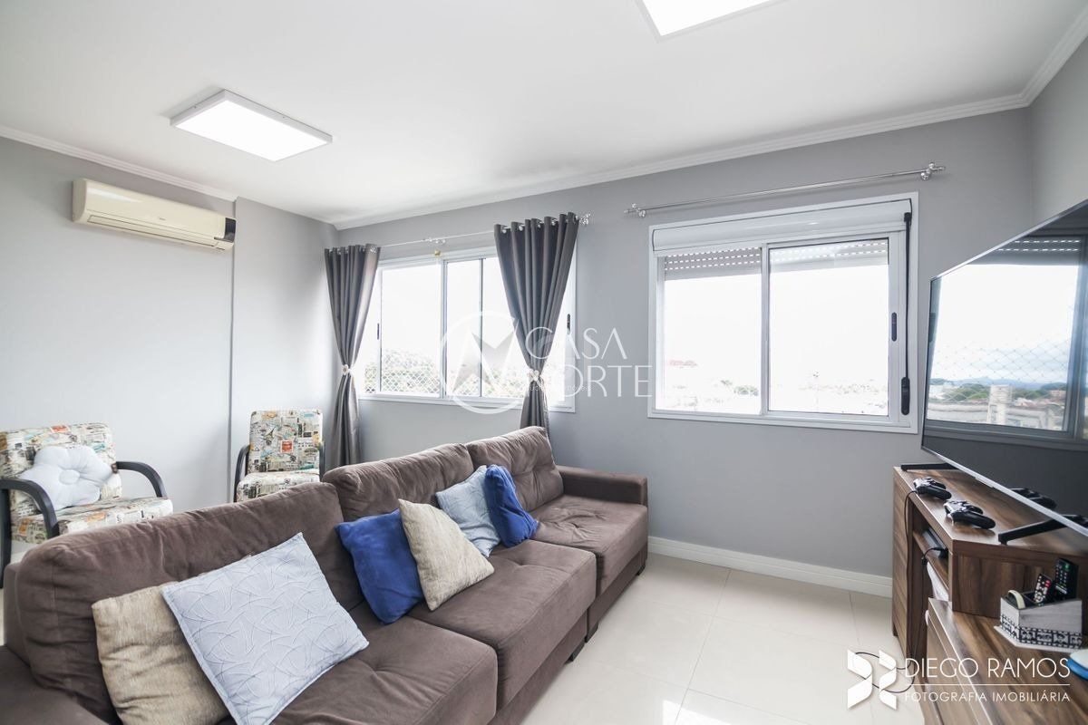 Apartamento à venda com 3 quartos, 69m², 1 vaga, Avenida Dom Claudio José Gonçalves Ponce de Leao no bairro Vila Ipiranga em Porto Alegre