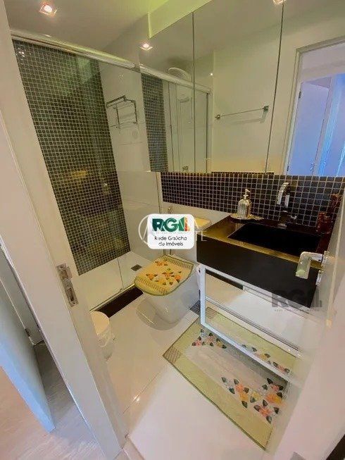 Apartamento à venda com 3 quartos, 66m², 1 suíte, 1 vaga, Avenida Bento Gonçalves no bairro Partenon em Porto Alegre