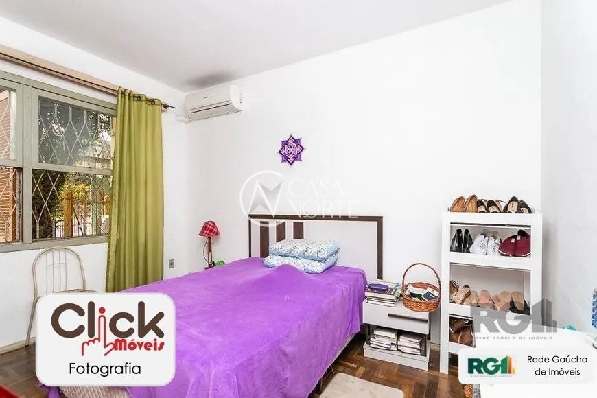 Casa à venda com 3 quartos, 123m², 2 vagas, Avenida Andaraí no bairro Passo da Areia em Porto Alegre