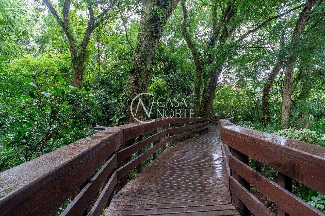 Apartamento à venda com 1 quarto, 57m², 1 vaga, Avenida Luiz Manoel Gonzaga no bairro Petrópolis em Porto Alegre